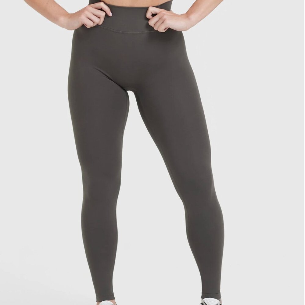 ONER ACTIVE Timeless High Waisted Leggings | M, Short